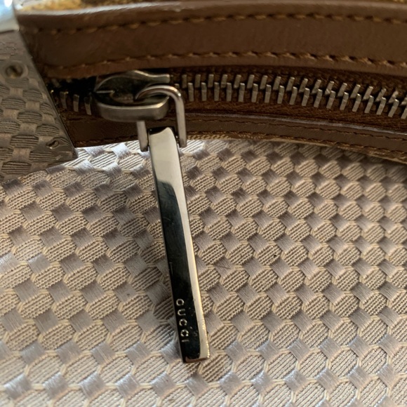 Vintage Gucci Canvas GG Shoulder Bag. - Picture 5 of 17